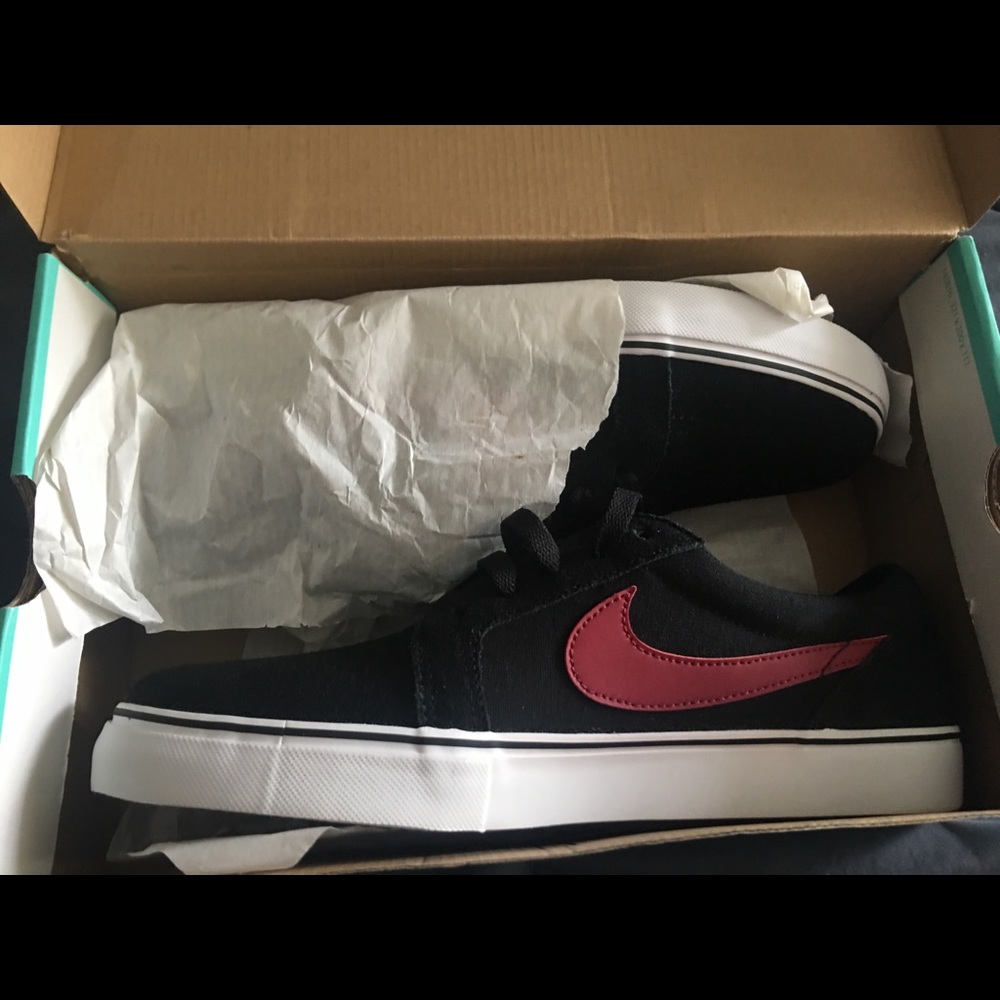 Men’s Nike SB Satire II